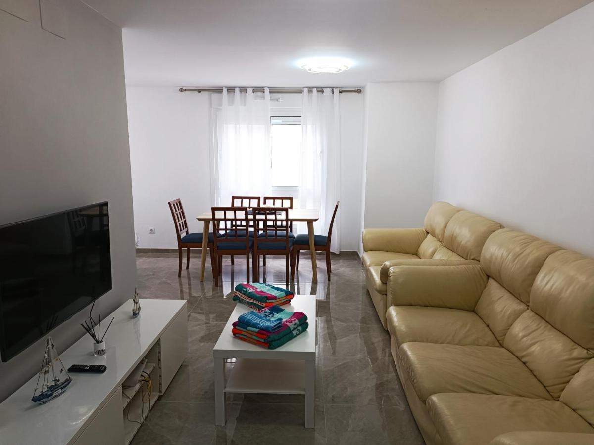 Baj - Apartamentos En Playa Bajondillo, 토레몰리노스 외부 사진