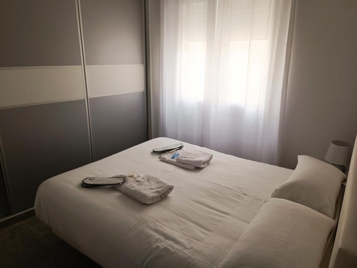 Baj - Apartamentos En Playa Bajondillo, 토레몰리노스 외부 사진