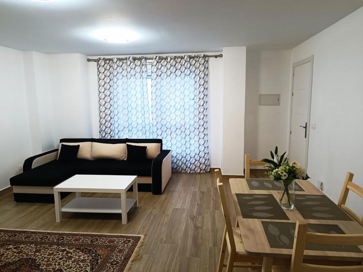 Baj - Apartamentos En Playa Bajondillo, 토레몰리노스 외부 사진