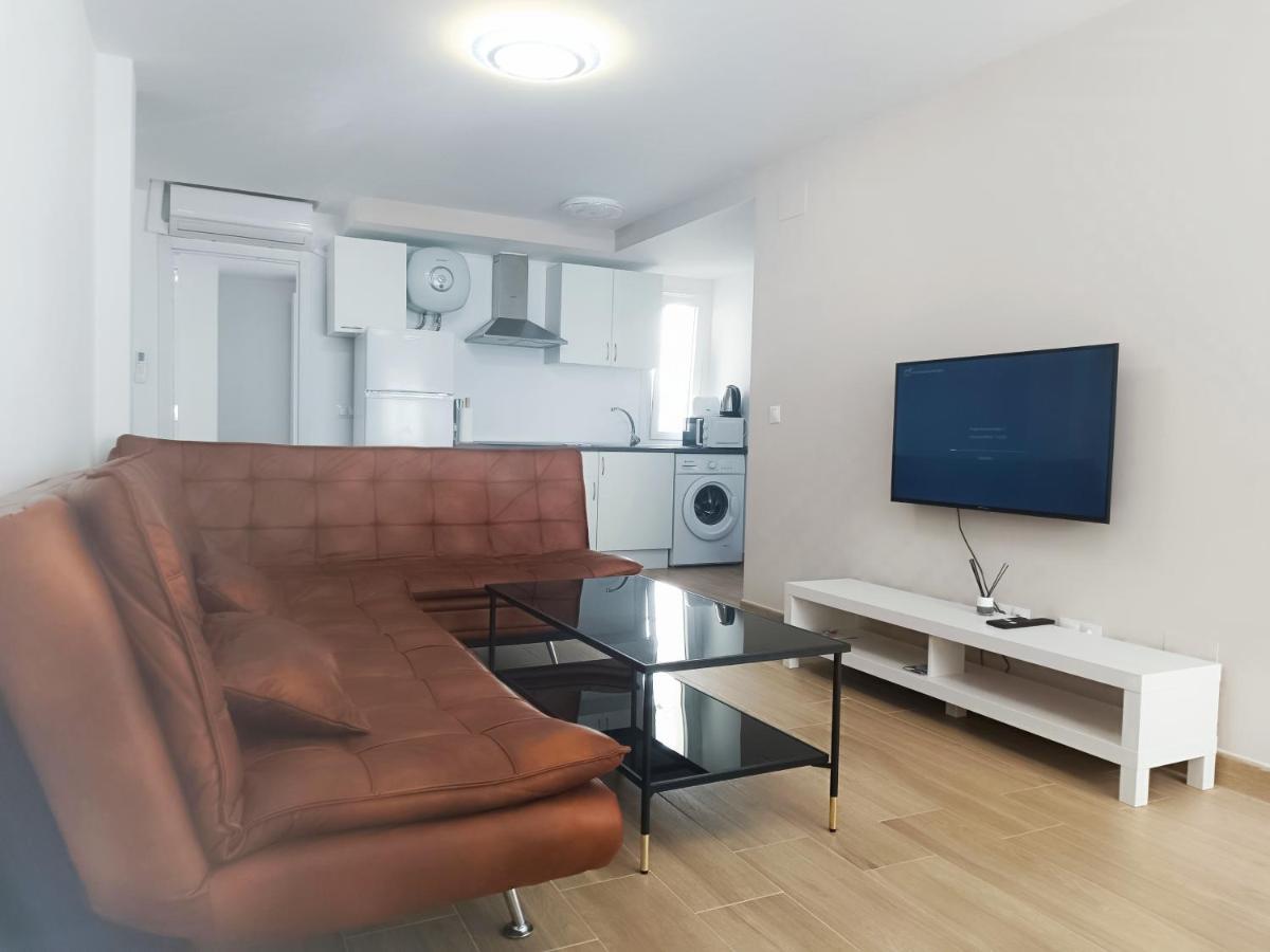 Baj - Apartamentos En Playa Bajondillo, 토레몰리노스 외부 사진